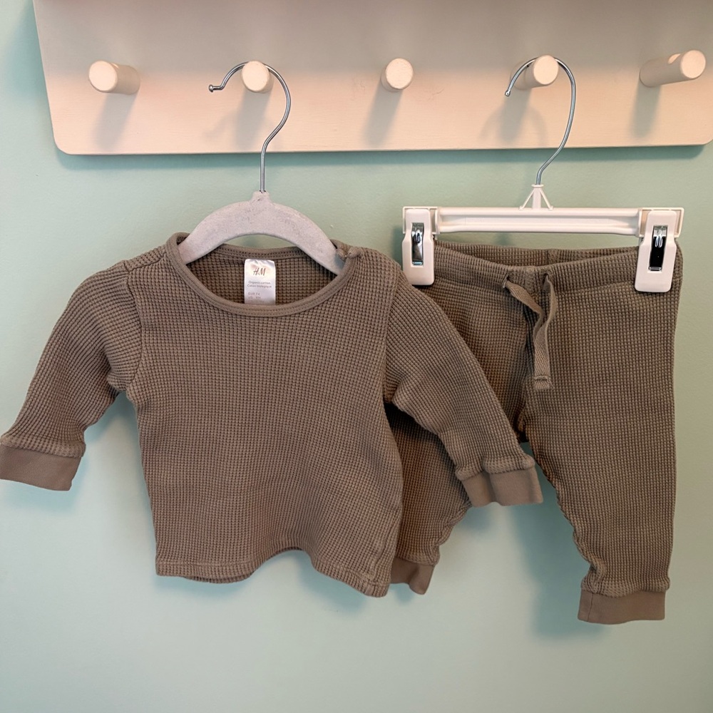 H&M Waffle Knit Set